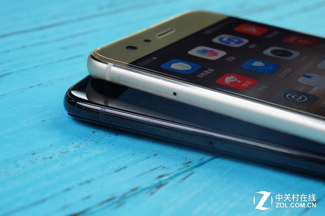 Buy Xiaomi 6 or Glory 9. There is no need to entangle after comparison.