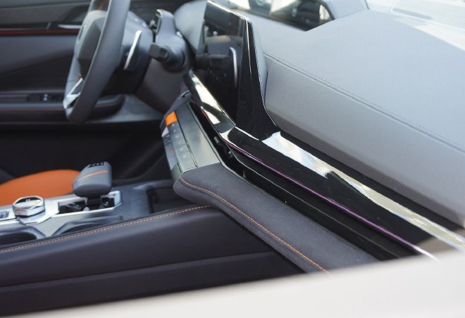Changan's second-generation UNI-V exterior interior details are upgraded with higher value.