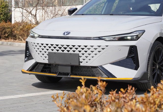 Changan's second-generation UNI-V exterior interior details are upgraded with higher value.