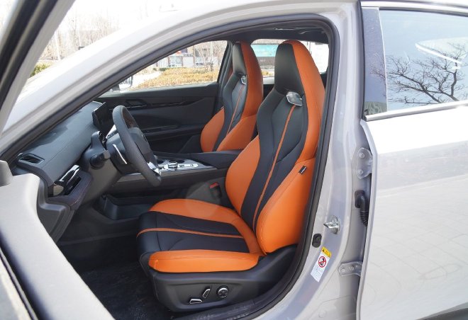 Changan's second-generation UNI-V exterior interior details are upgraded with higher value.
