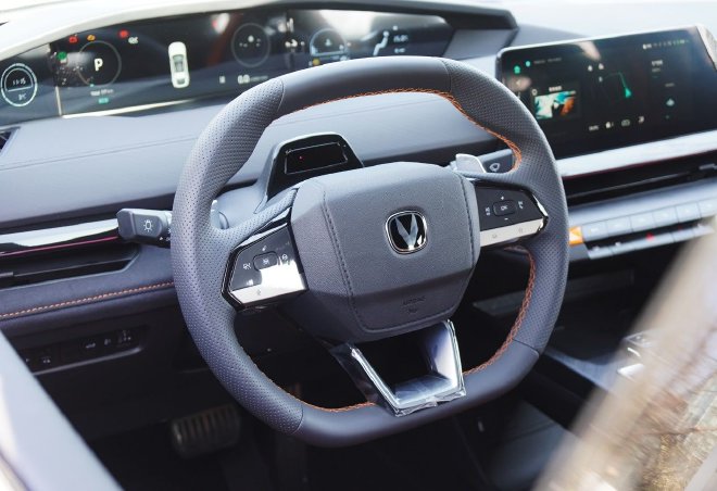 Changan's second-generation UNI-V exterior interior details are upgraded with higher value.