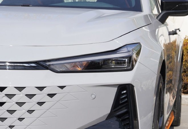 Changan's second-generation UNI-V exterior interior details are upgraded with higher value.